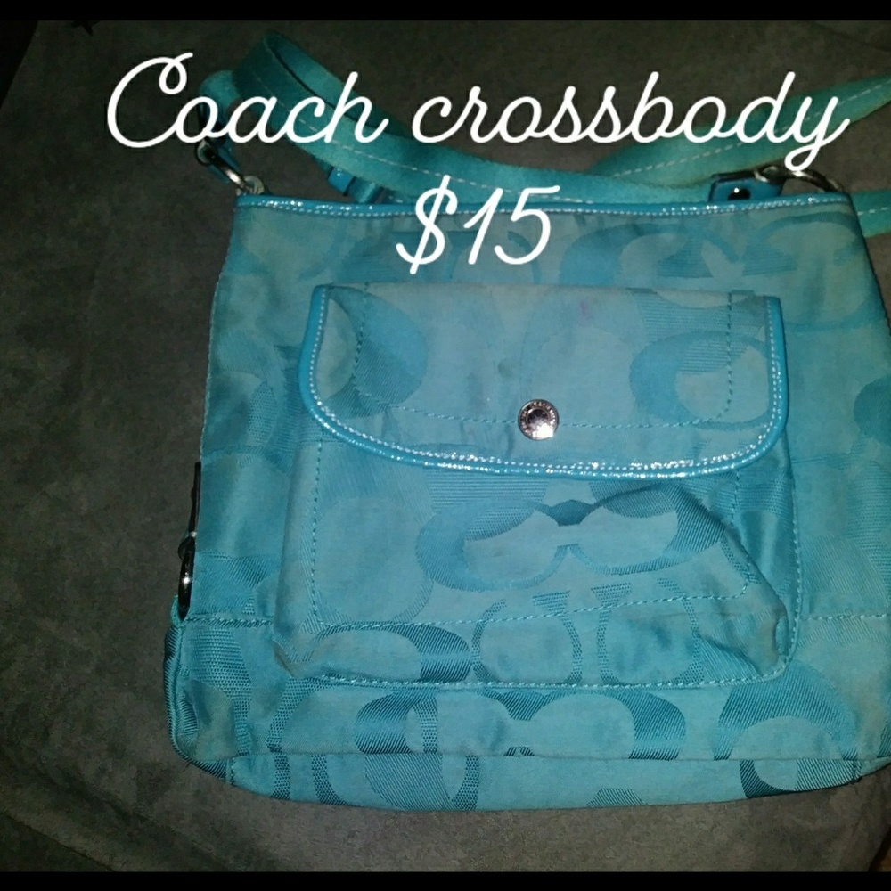 Purses/Handbags - Picture 6 of 8